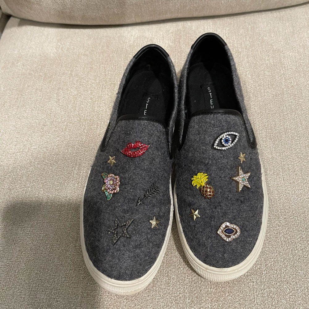 Size 6 Steven by Steve Madden charcoal slipons